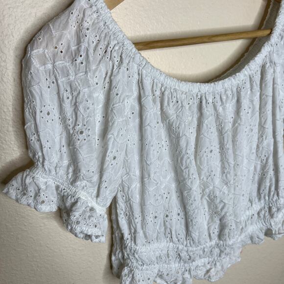 American Eagle Embroidered White Elastic Hem Crop Top Small - Picture 2 of 8